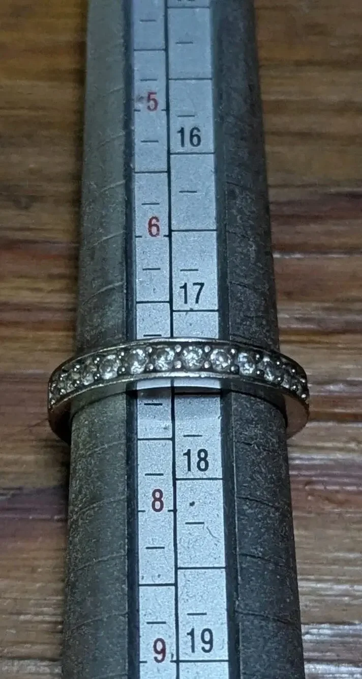 Sterling Silver 925 Stone Band Ring Size 7 BE925 Stamped Vintage Eternity
